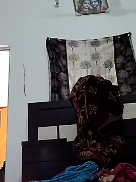 rani8008 online show from 04/21/26, 02:37