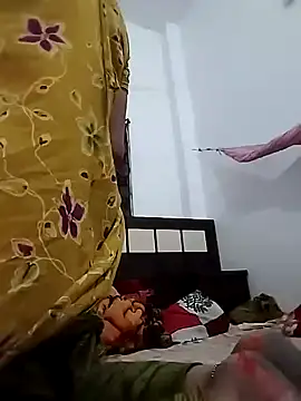 rani8008 online show from 04/23/26, 03:08