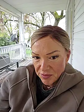 Sugarloveless online show from 04/16/26, 10:12