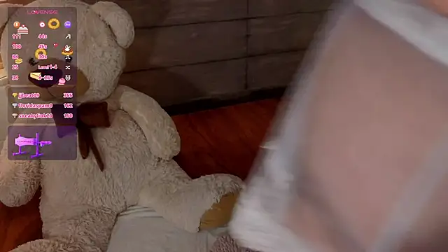 MeganAdamms online show from 12/19/25, 11:17