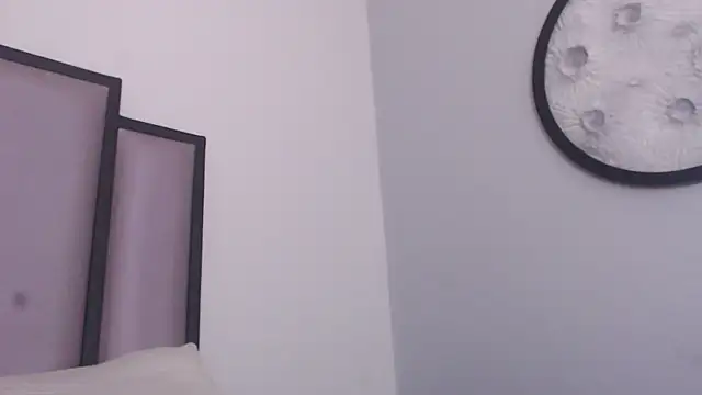 Lucy-23 online show from 11/28/25, 04:59