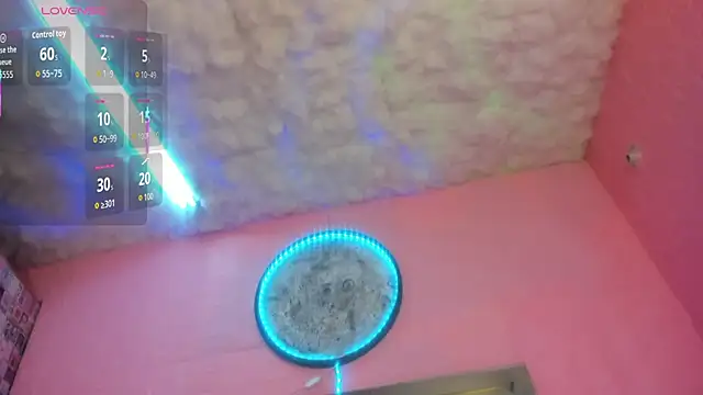 Nicole Rosales online show from 02/16/26, 06:37