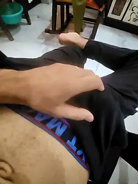 Snapshot of coupleyug chatting on 09/25/25, 10:30 coupleyug online show from 09/25/25, 10:30