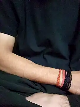 coupleyug online show from 12/18/25, 09:48