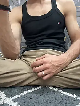 coupleyug online show from 02/26/26, 03:44