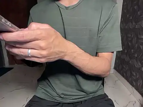 coupleyug online show from 03/19/26, 12:53