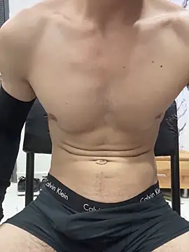 coupleyug online show from 04/24/26, 06:21