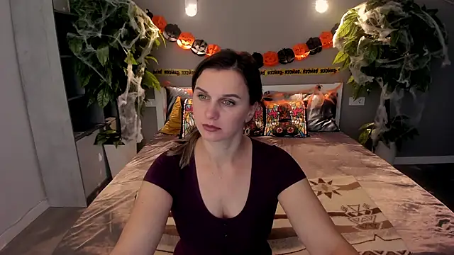 SofiSoft online show from 10/19/25, 05:08