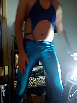 toywood online show from 11/12/25, 07:13