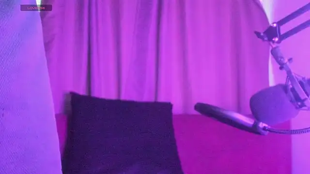 elfernh online show from 09/27/25, 08:03