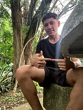 elfernh online show from 10/08/25, 11:08