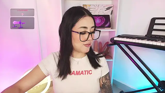 justonecute online show from 01/06/26, 12:03