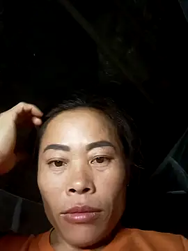 CoMay003 online show from 10/31/25, 06:58