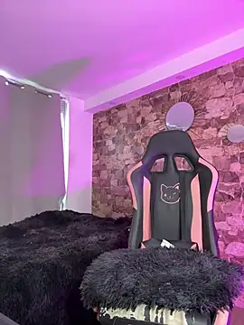 samiacooper25 online show from 04/05/26, 11:51