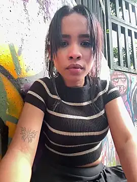 samiacooper25 online show from 04/24/26, 10:23