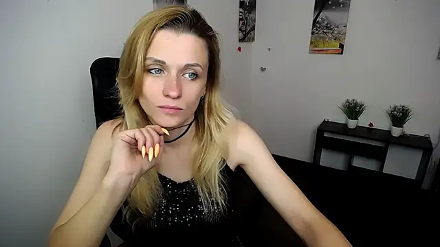 PeppyMia online show from 10/24/25, 06:10