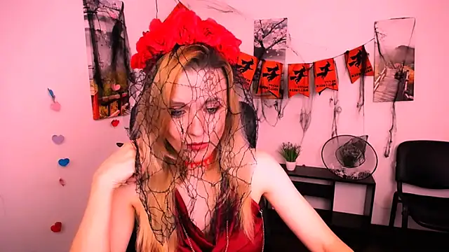 PeppyMia online show from 10/31/25, 07:53