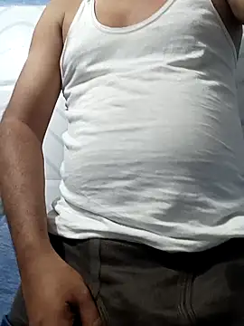 Snapshot of VadodaraBBC chatting on 11/26/25, 05:36 VadodaraBBC online show from 11/26/25, 05:36