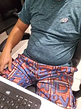 Carloskasado online show from 11/12/25, 10:41