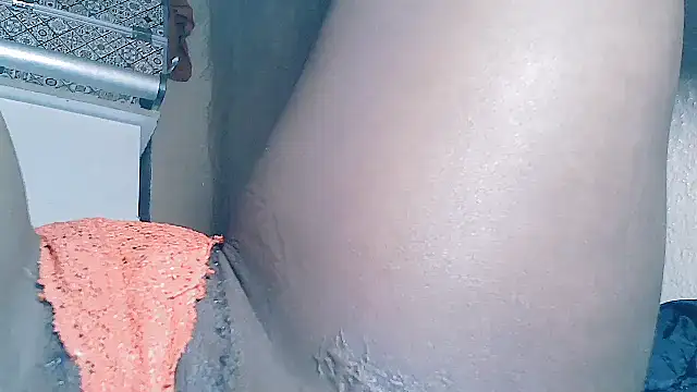 Chloe2001 online show from 09/17/25, 10:44