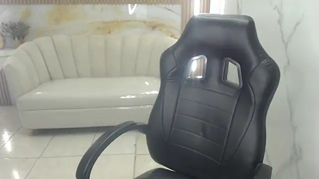 alehp rose s online show from 04/25/26, 01:41