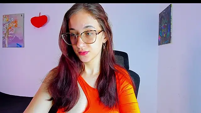 Laura Ivy online show from 06/26/26, 01:04