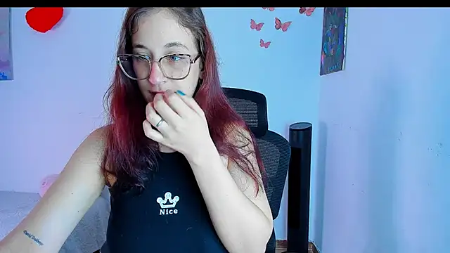 Laura Ivy online show from 07/01/26, 01:13