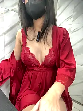 Snapshot of Voyerra_g chatting on 11/29/25, 12:57 Voyerra g online show from 11/29/25, 12:57