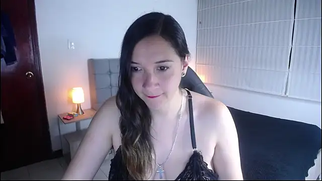 Agatha bellucci  online show from 09/09/25, 12:48