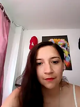 Agatha bellucci  online show from 10/05/25, 10:07