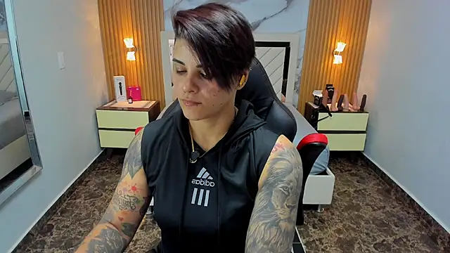 KAROLLJONES1 online show from 02/10/26, 07:29