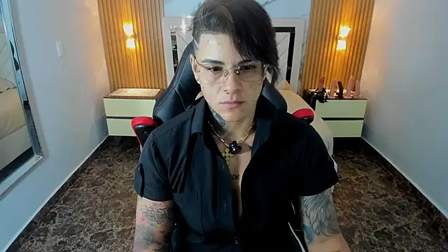KAROLLJONES1 online show from 07/25/26, 12:47