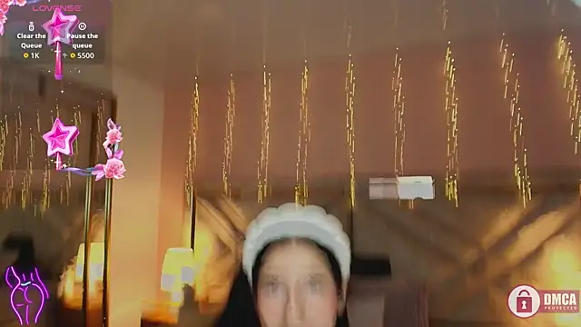 ambar lover online show from 12/14/25, 10:03