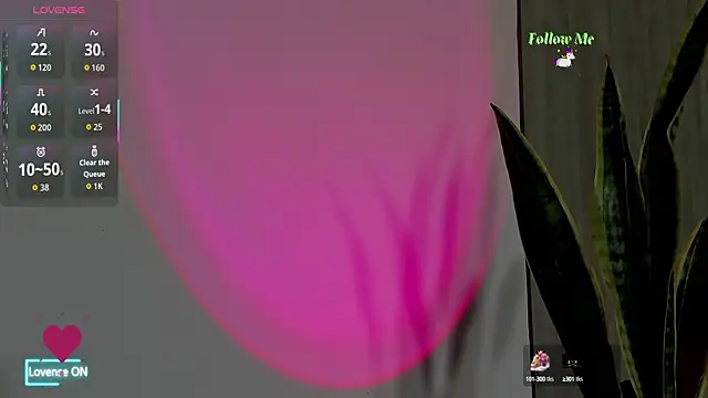Snapshot of Ice_Princess_ chatting on 10/09/25, 12:14 Ice Princess online show from 10/09/25, 12:14