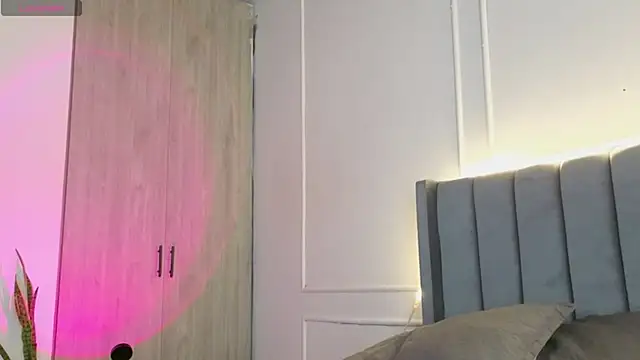 Ice Princess  online show from 11/28/25, 12:30