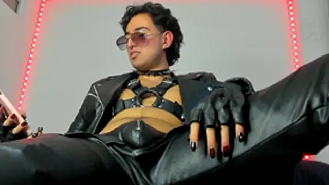 Alexxx savage online show from 11/05/25, 04:23