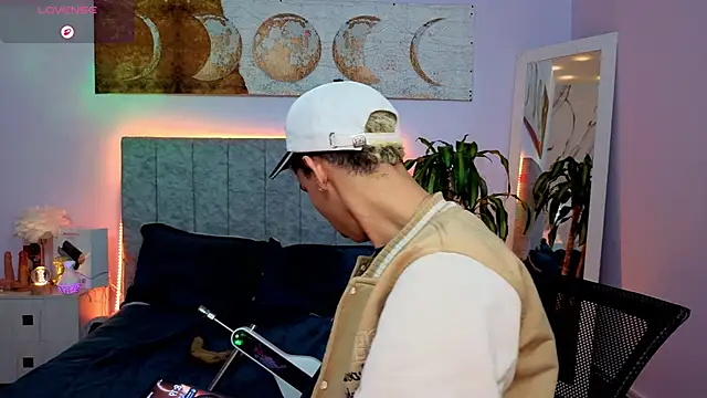 Room 69x online show from 03/11/26, 01:17