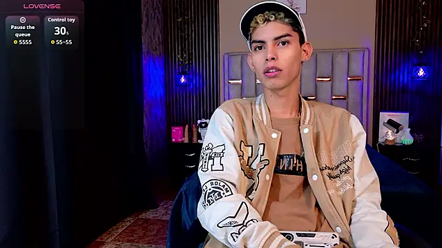 Room 69x online show from 03/13/26, 12:56