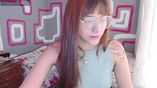 Snapshot of zara_erotik chatting on 09/24/25, 11:24 zara erotik online show from 09/24/25, 11:24