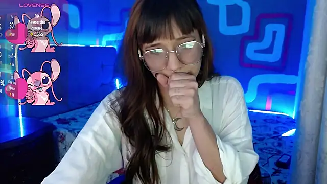 Snapshot of zara_erotik chatting on 10/13/25, 02:55 zara erotik online show from 10/13/25, 02:55