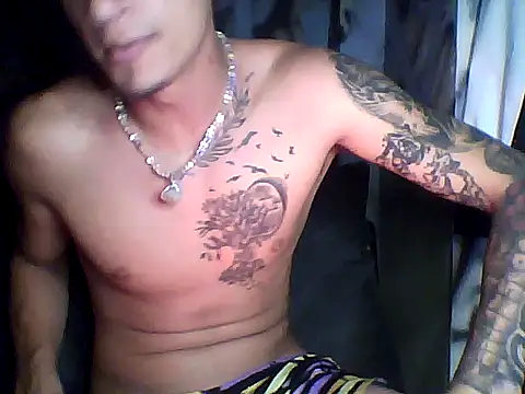 Snapshot of crisrummer chatting on 09/21/25, 02:35 crisrummer online show from 09/21/25, 02:35