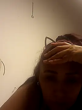 linda luna29 online show from 02/15/26, 07:51