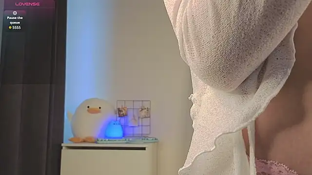 roxydolll online show from 03/25/26, 02:06