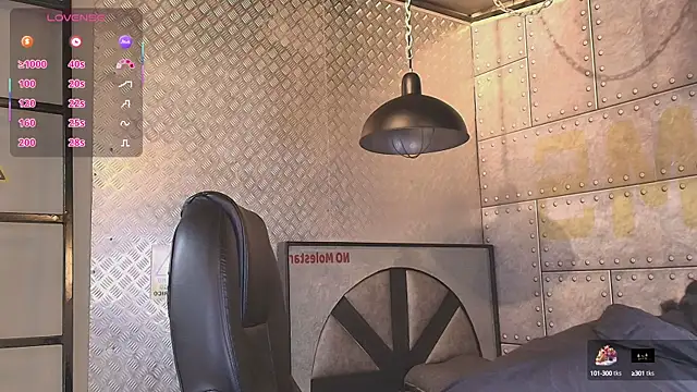 Snapshot of AlanCutee chatting on 09/27/25, 11:26 AlanCutee online show from 09/27/25, 11:26