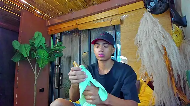 AlanCutee online show from 11/30/25, 12:42