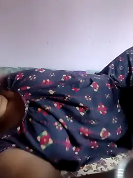 Snapshot of Cute-Swewty chatting on 10/27/25, 10:41 Cute-Swewty online show from 10/27/25, 10:41