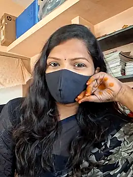 Snapshot of Tamil_Dharani chatting on 02/19/26, 05:36 Tamil Dharani online show from 02/19/26, 05:36