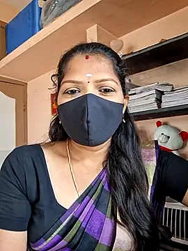 Snapshot of Tamil_Dharani chatting on 03/03/26, 07:03 Tamil Dharani online show from 03/03/26, 07:03