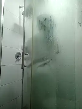 Snapshot of Esmeralda333 chatting on 03/02/26, 12:56 Esmeralda333 online show from 03/02/26, 12:56