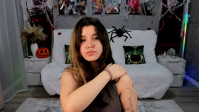 AnoraDark online show from 11/06/25, 12:28